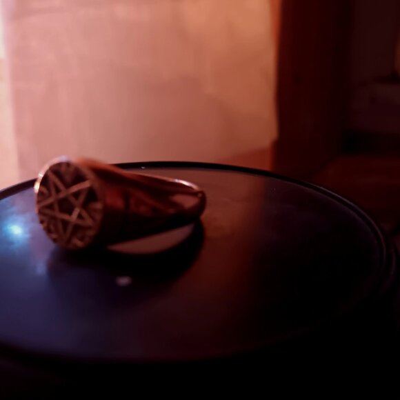 Solid copper pentagram ring - Picture 6 of 6